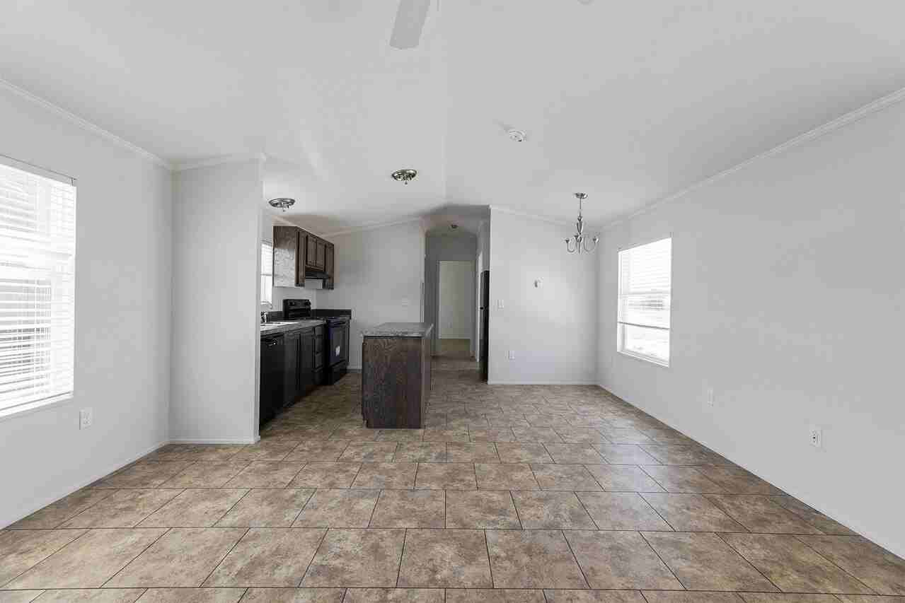 280 Kodak Ct - Photo 5 of 11