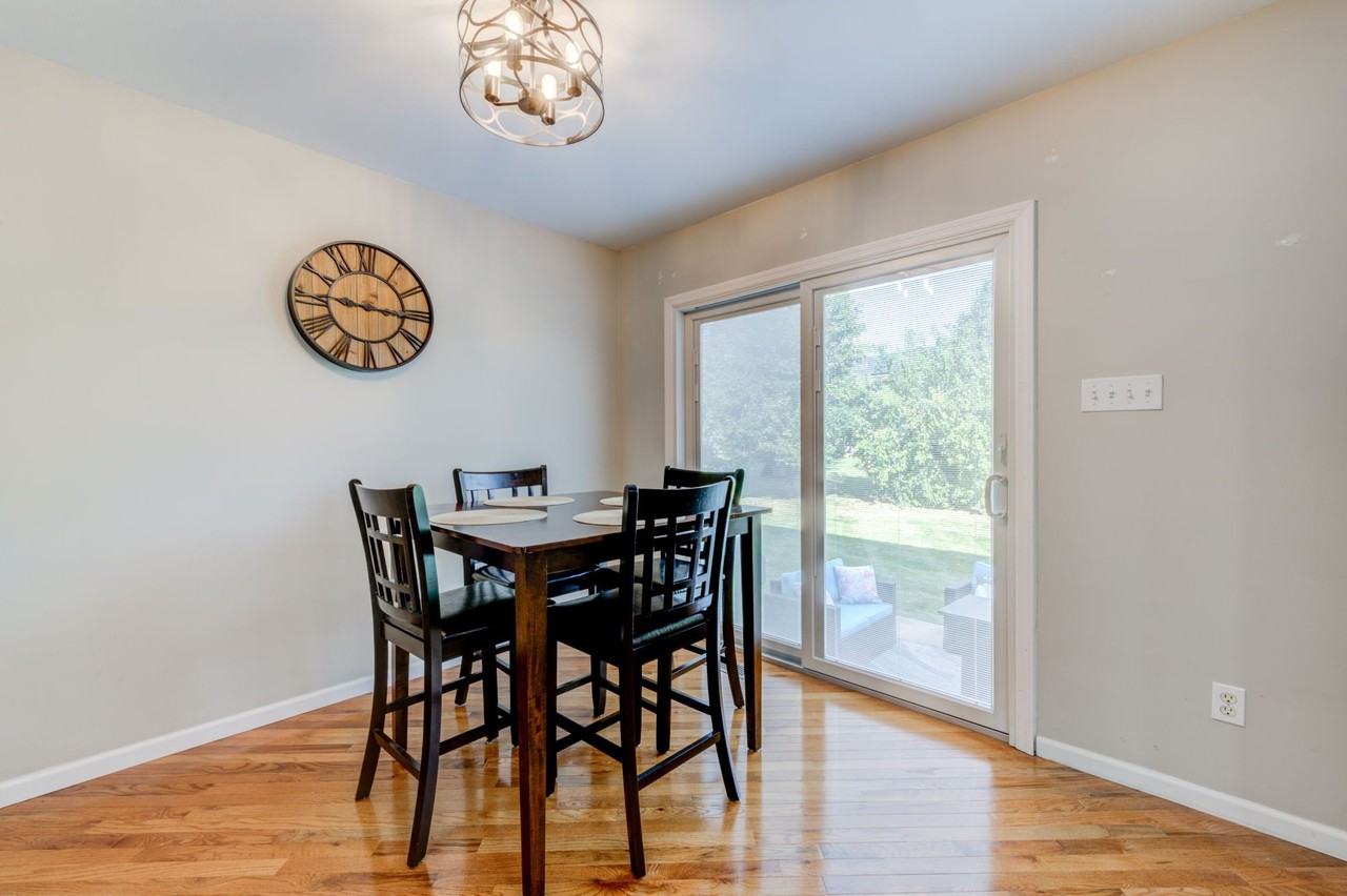 407 Montclair Tower Dr - Photo 5 of 17