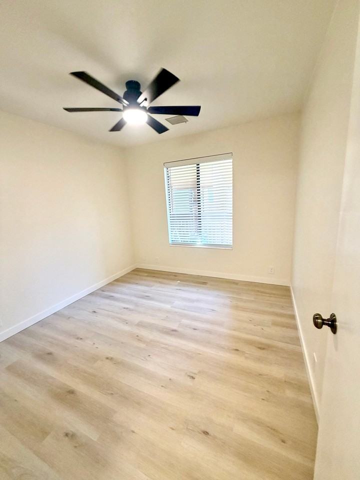 6856 S Countrywoods Cir #C - Photo 5 of 10