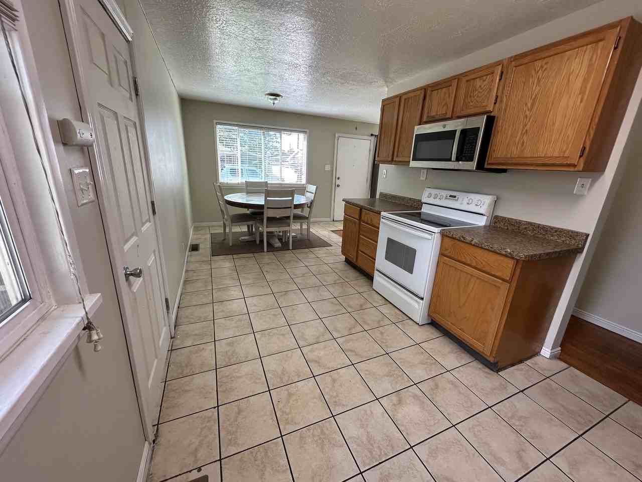 1296 N Buccaneer Dr - Photo 7 of 20