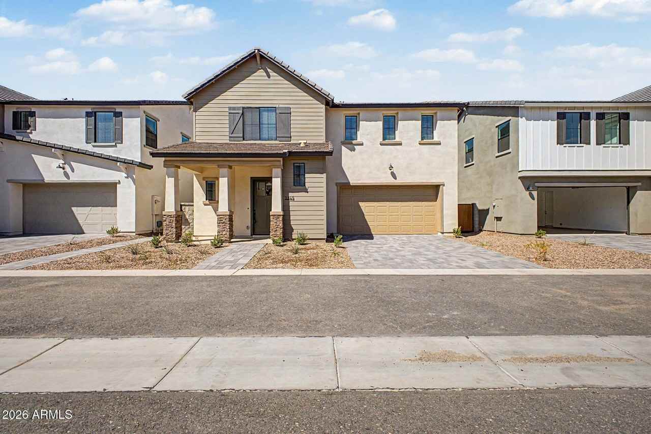 2345 E Stephens Ct - Photo 2 of 34