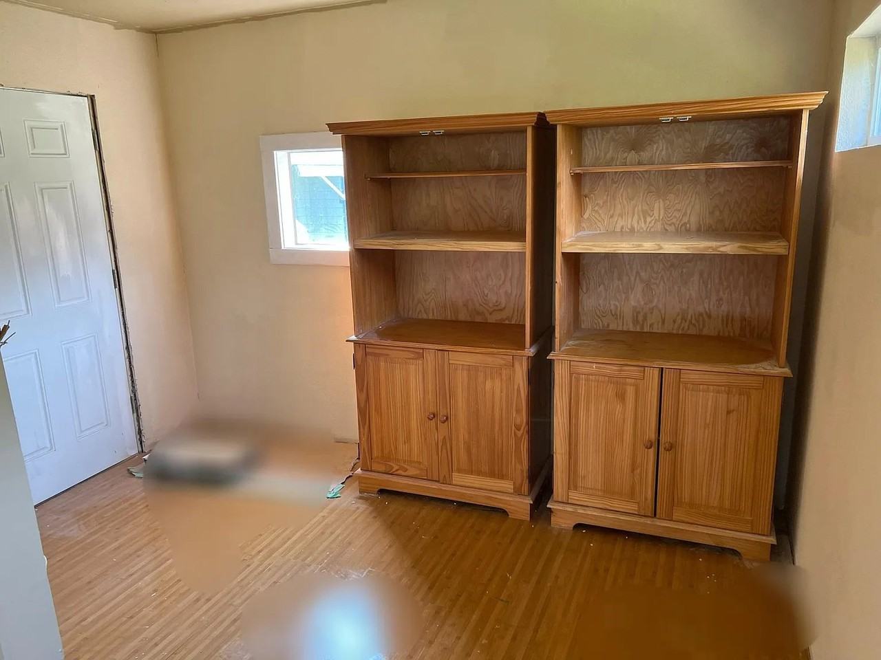 272 Avis St - Photo 3 of 12