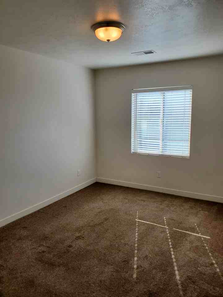 180 S Main St #202 - Photo 7 of 14