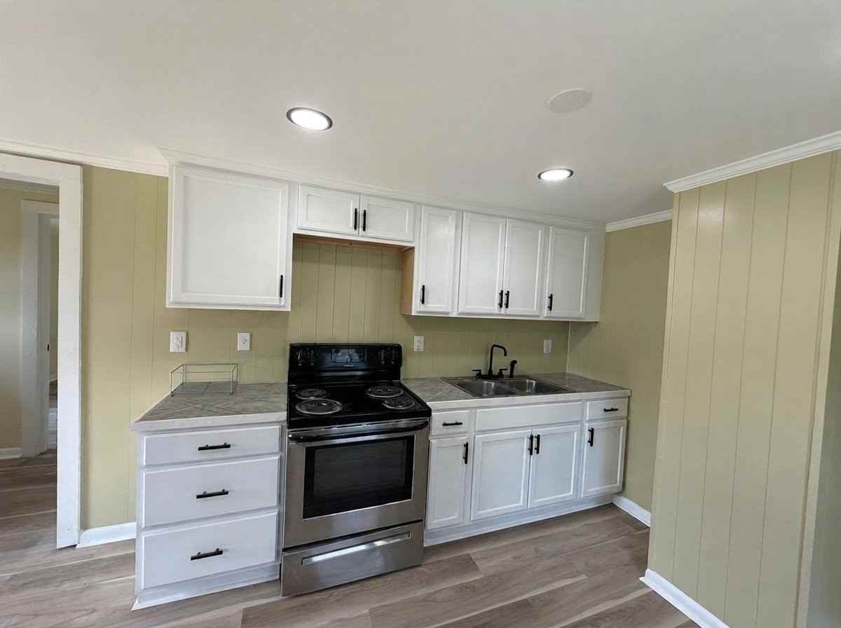 202 W Guilford St #B - Photo 2 of 11