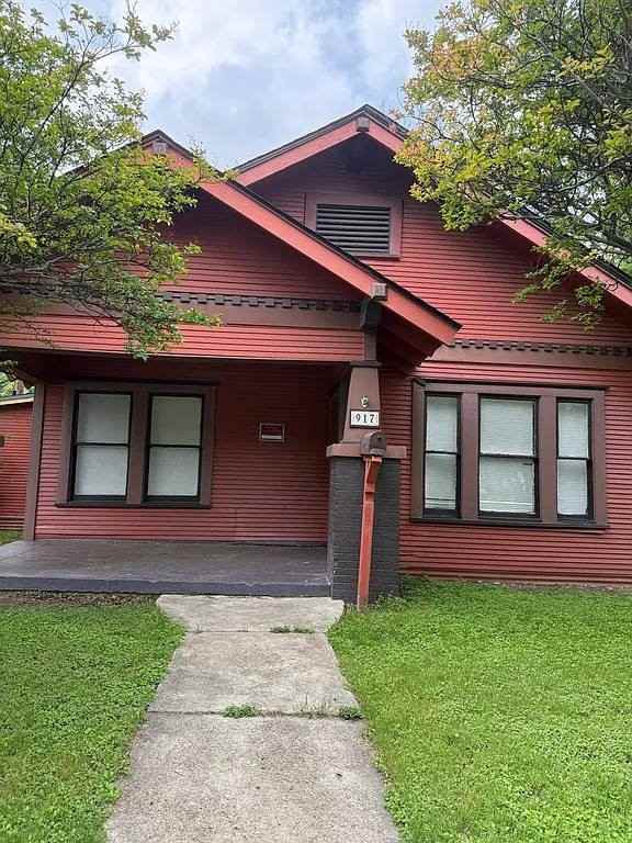 917 N Windomere Ave - Photo 2 of 11