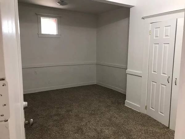 917 N Windomere Ave - Photo 5 of 11