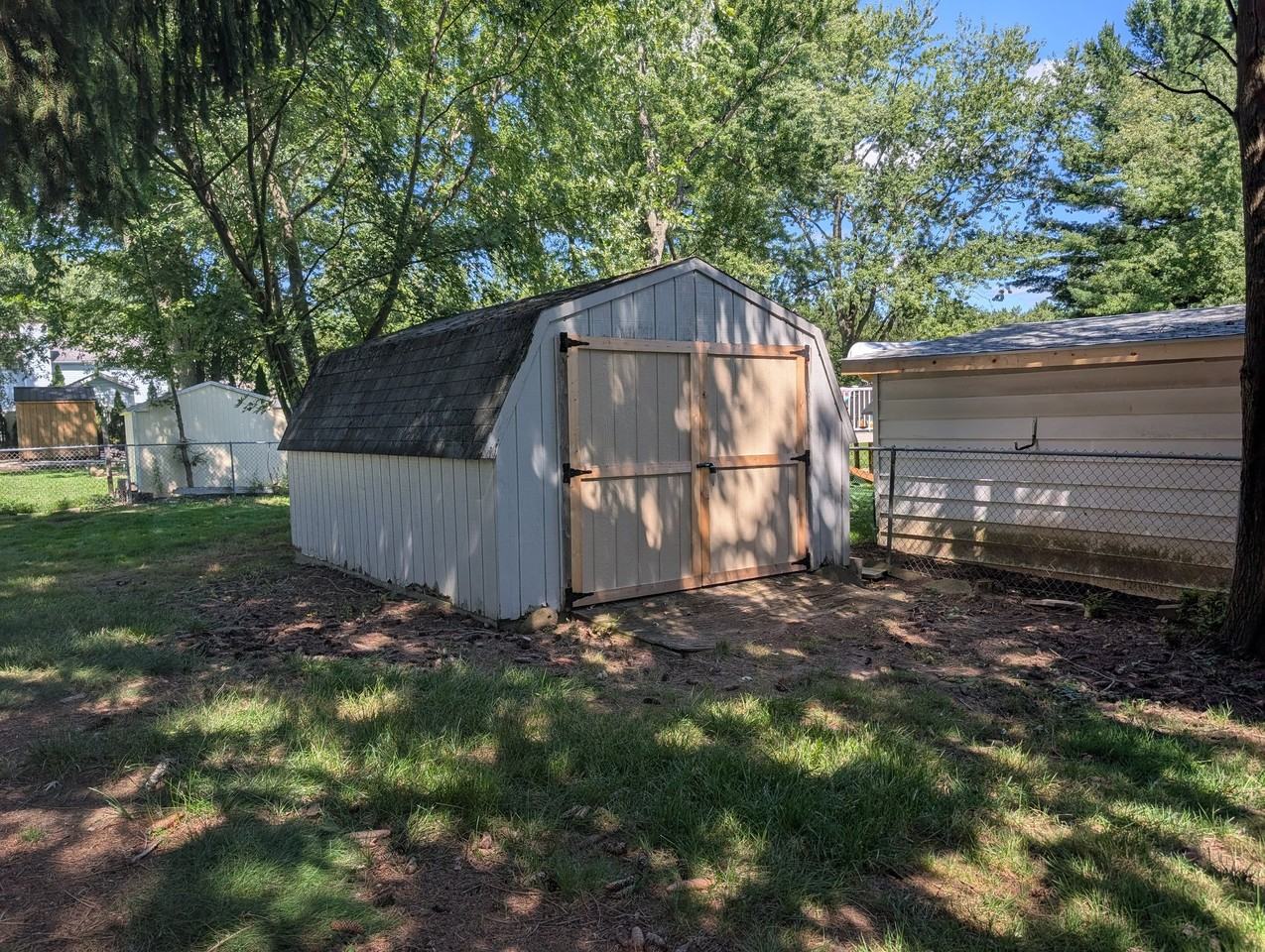 2535 Sears Rd - Photo 7 of 20