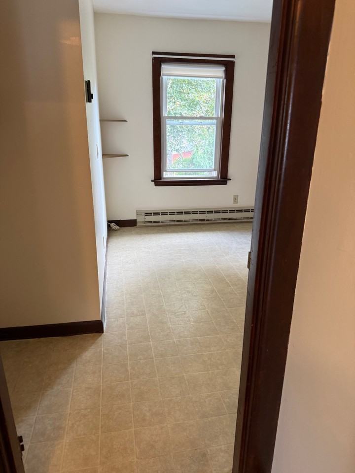 11R South St #2L - Photo 7 of 10