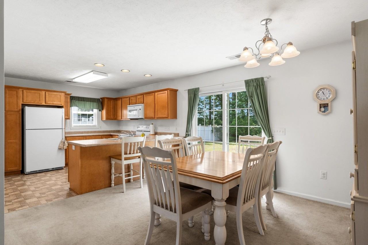 4697 Cockatoo Dr - Photo 6 of 20