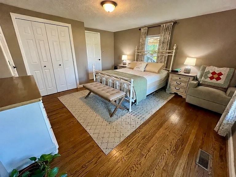 595 Shun Pike - Photo 5 of 11