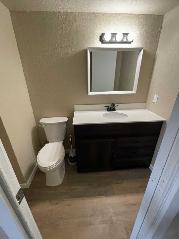 602 E Ponca St - Photo 5 of 8