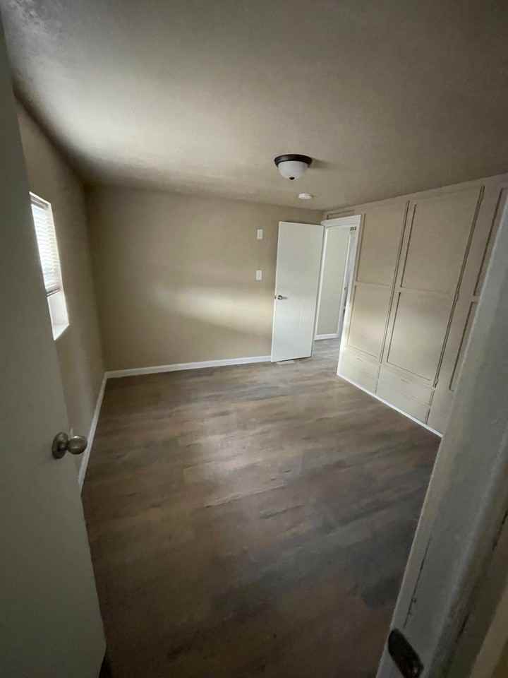602 E Ponca St - Photo 7 of 8