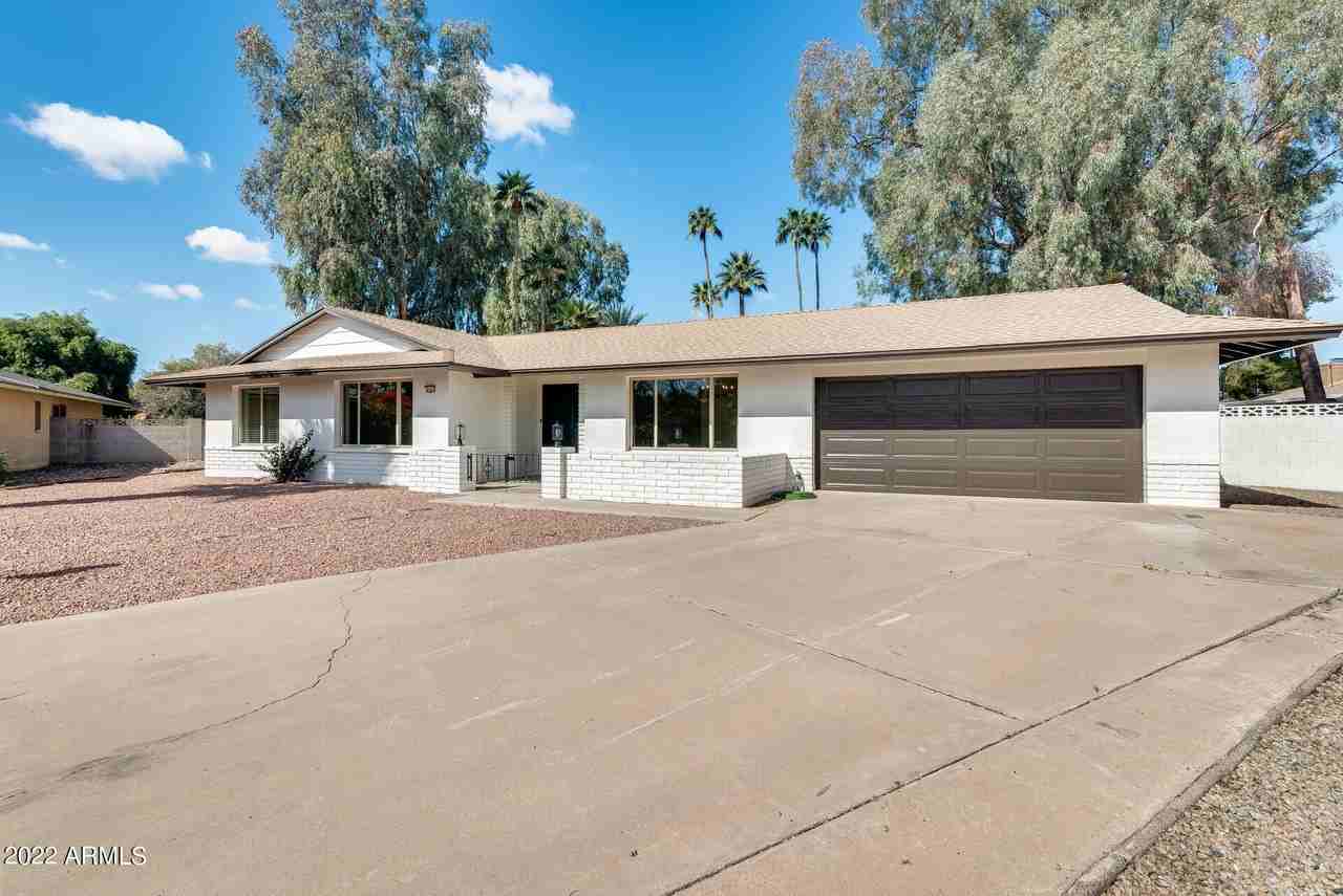 4402 W El Camino Dr
