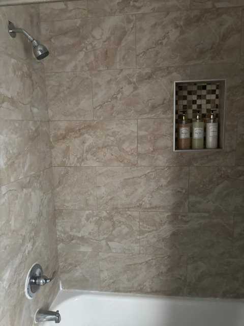 238 Webster Ave #1UPSTAIRS - Photo 5 of 8