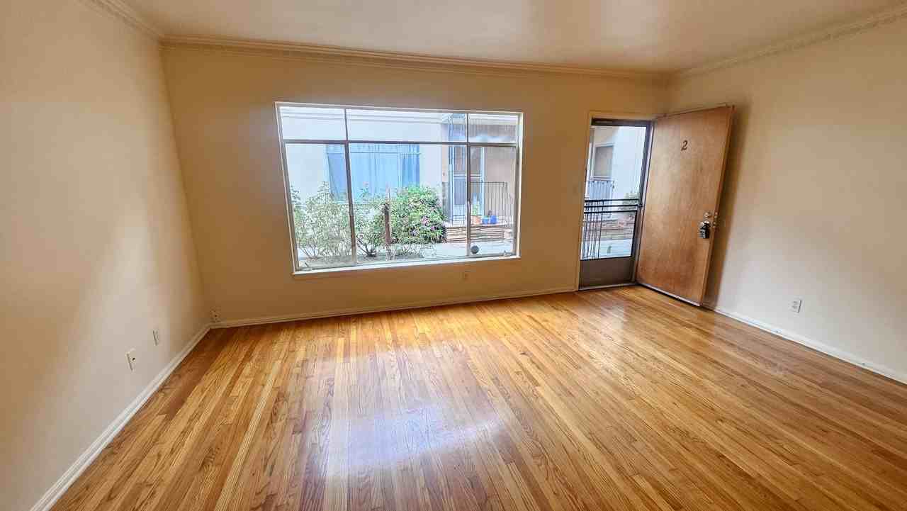 1623 N Hobart Blvd #2 - Photo 2 of 9