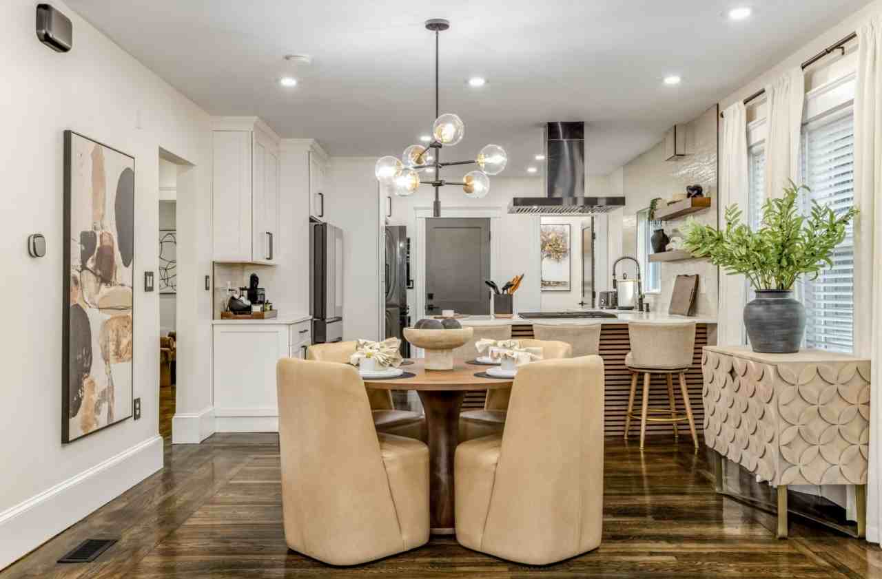 86 Gallivan Blvd - Photo 6 of 15