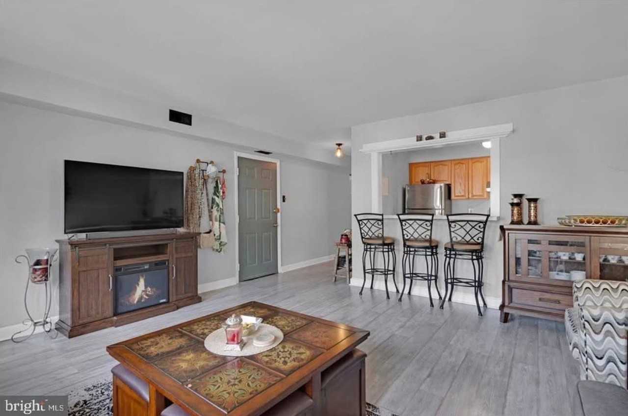 10 Summit Ct - Photo 5 of 9