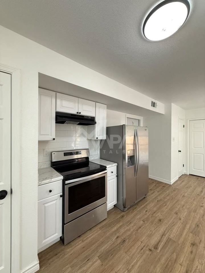 6402 Gray Rdg - Photo 7 of 19