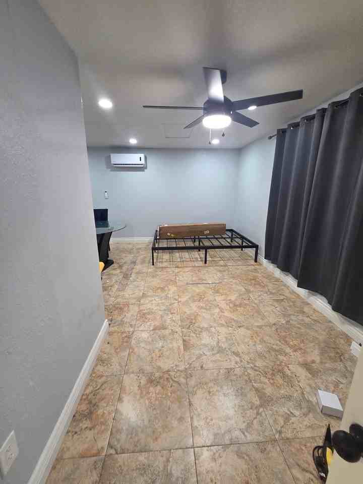 735 N Holmes Ave - Photo 3 of 9