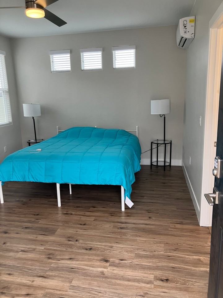 1838 Wn - Photo 2 of 16