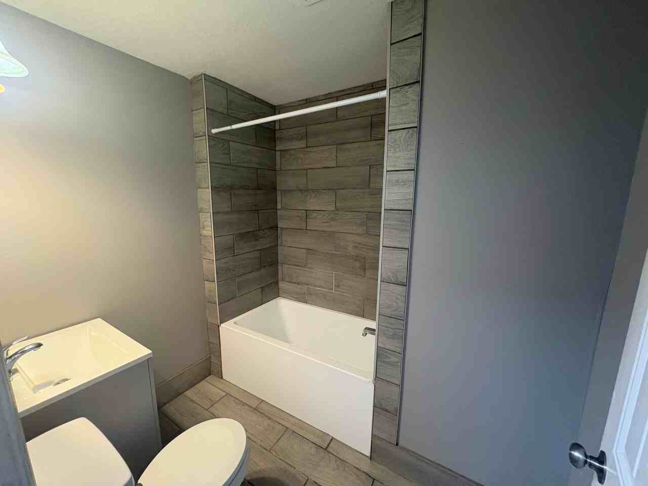 3585 E Ross Pkwy #3587 - Photo 6 of 9