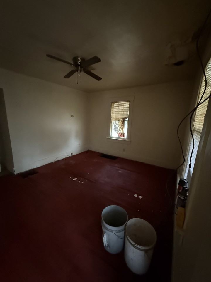 1652 E Hickory St ##Il - Photo 5 of 15