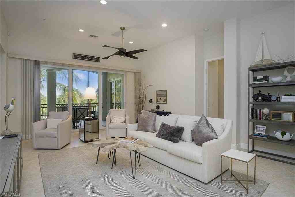 9239 Tesoro Ln #3-203 - Photo 4 of 22
