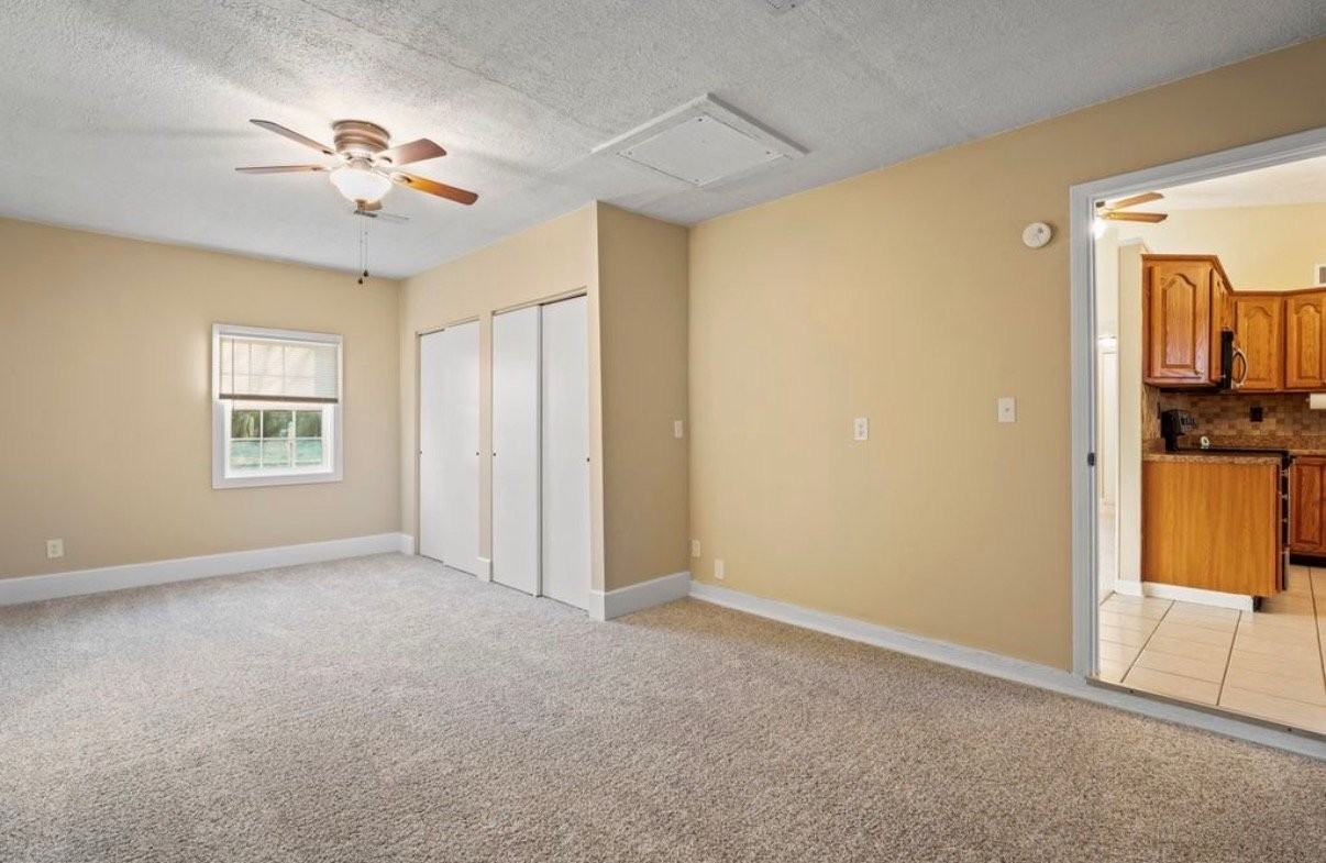 1424 Gumwood Dr - Photo 3 of 18
