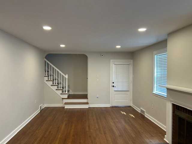 101 8th St #101 - Photo 3 of 20