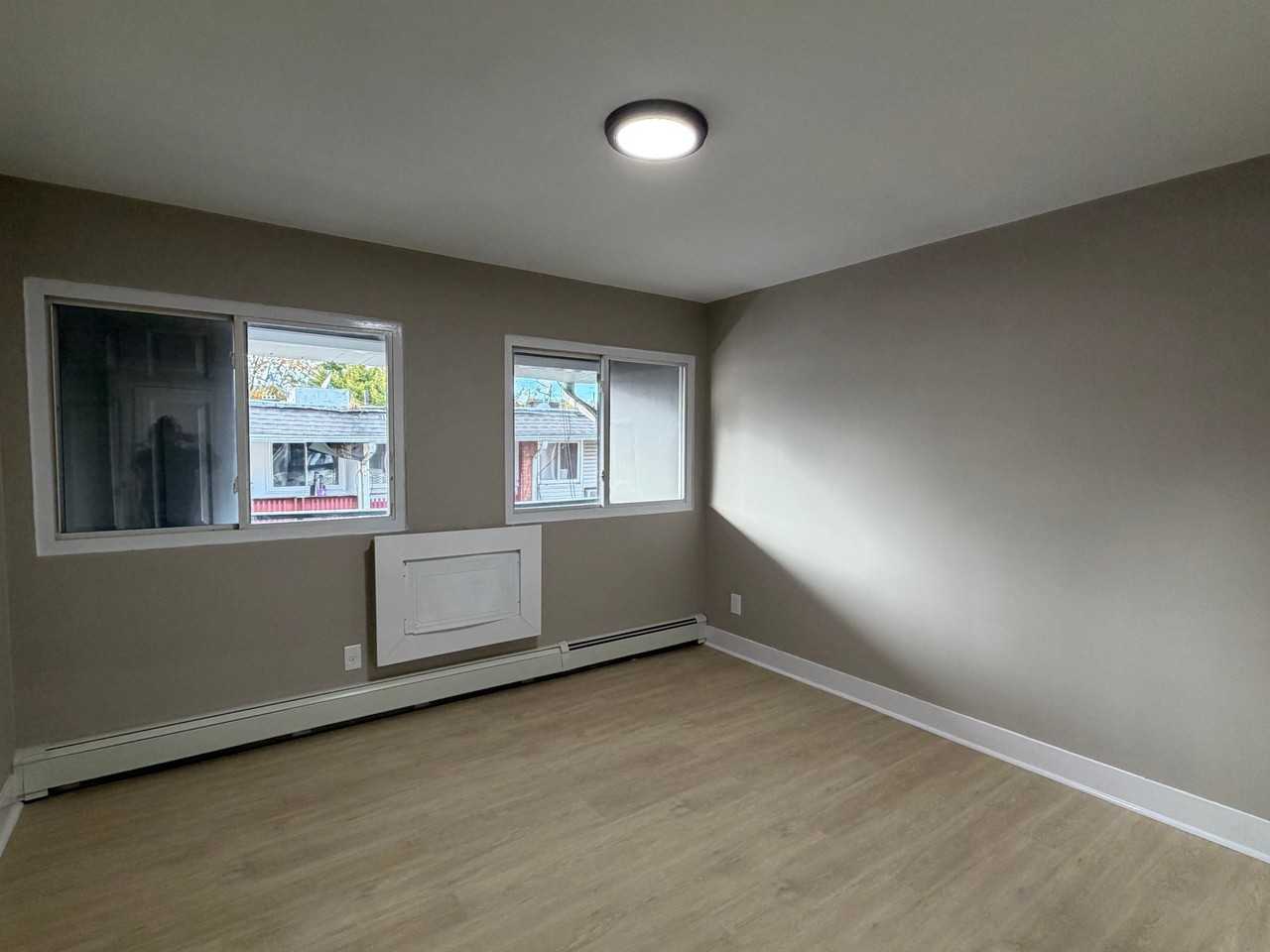 475 Park Ave #B8 - Photo 6 of 9