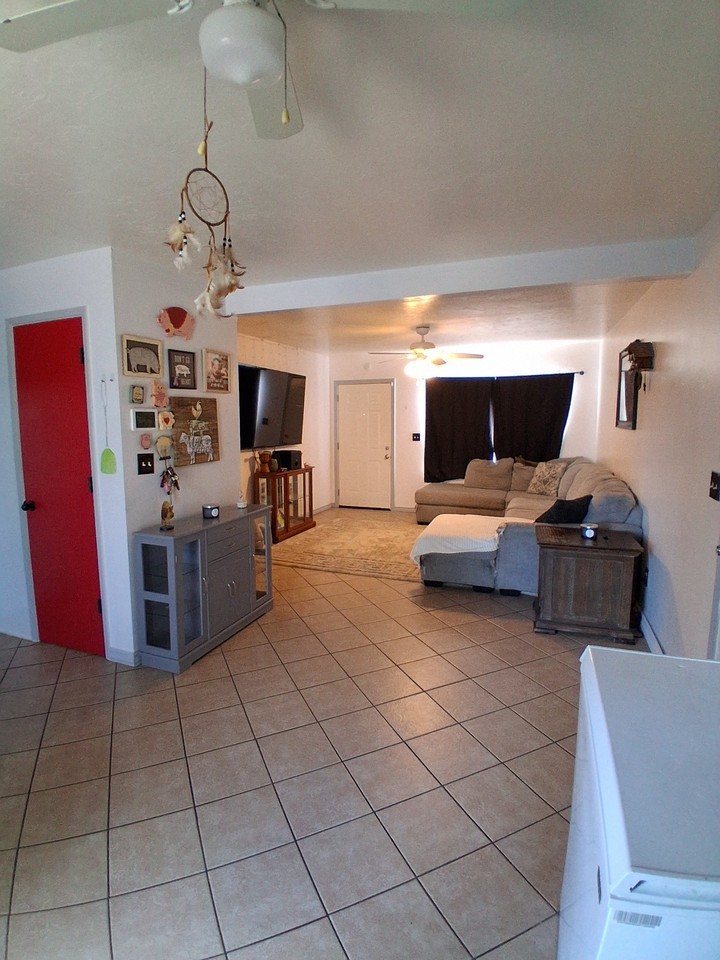 7205 E Bellingham Dr - Photo 3 of 24