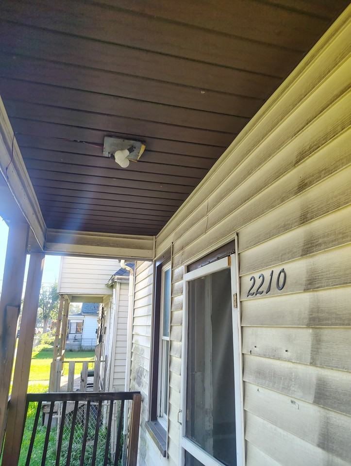 2210 W Wiswall St - Photo 7 of 23