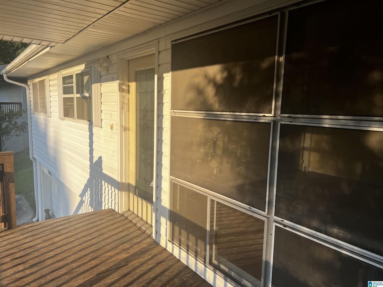 505 Park Ln - Photo 7 of 18