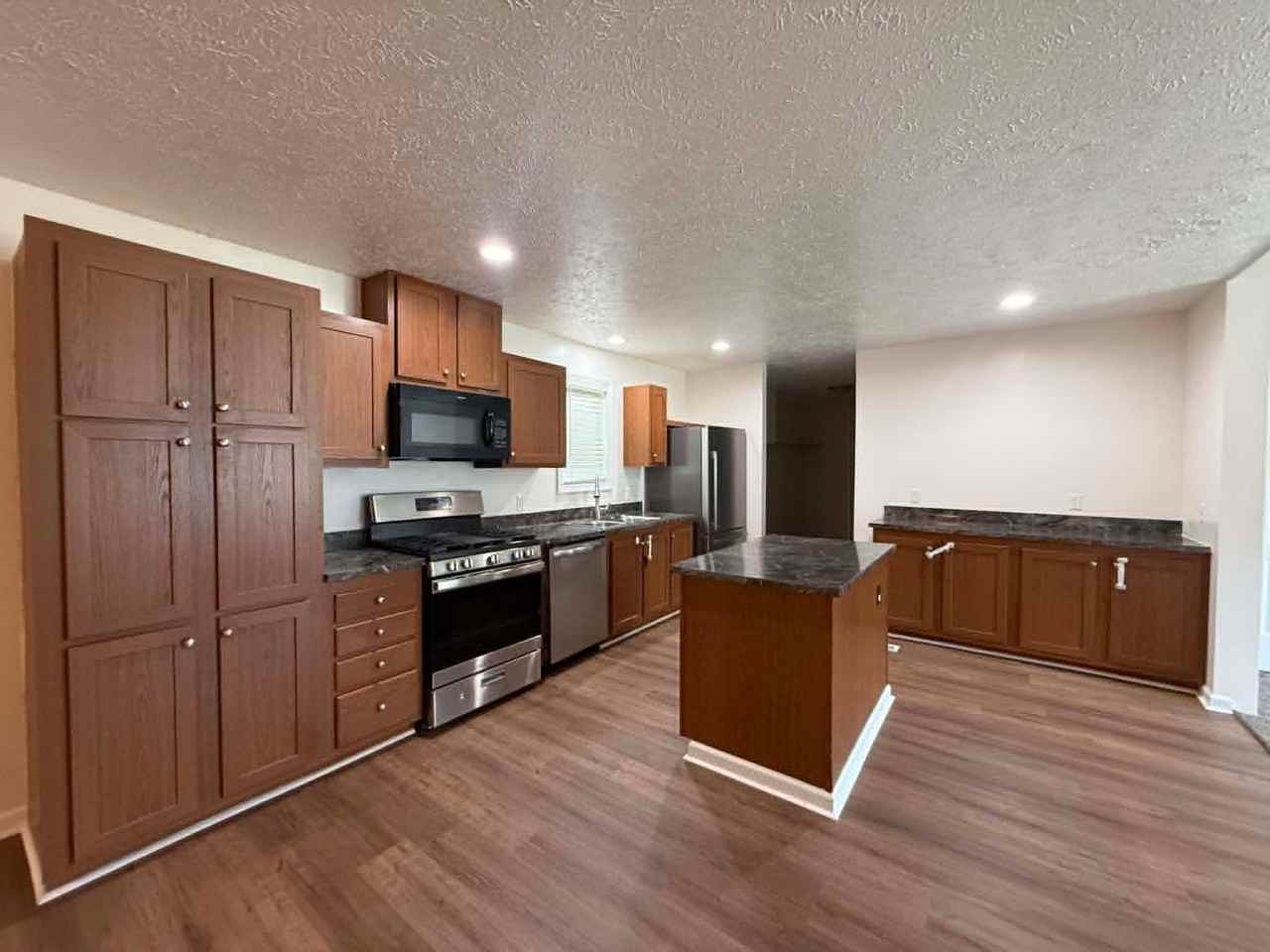 1236 N Oaklane Rd #97 - Photo 6 of 9