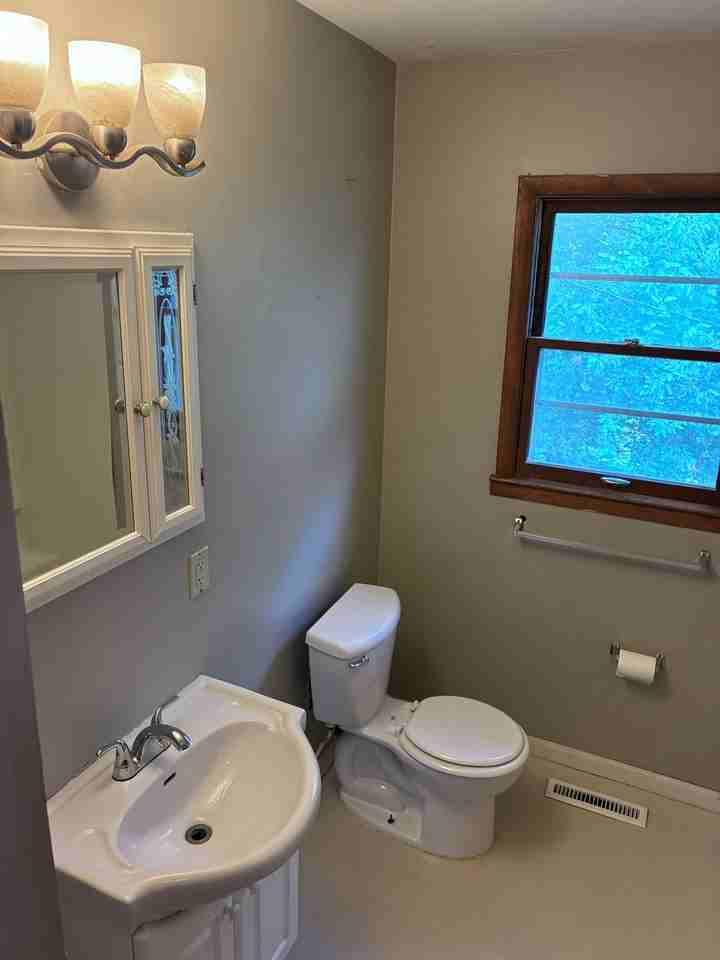 4906 N 61st St - Photo 3 of 11