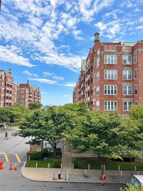 60 Oceana Dr W #3E - Photo 5 of 22