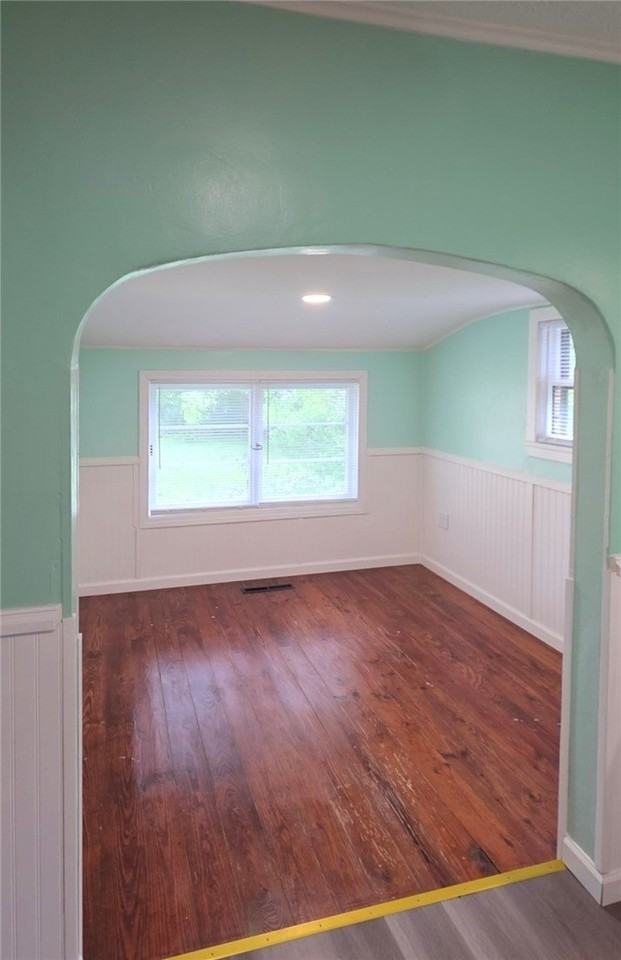 319 Bonaview Ave - Photo 6 of 12