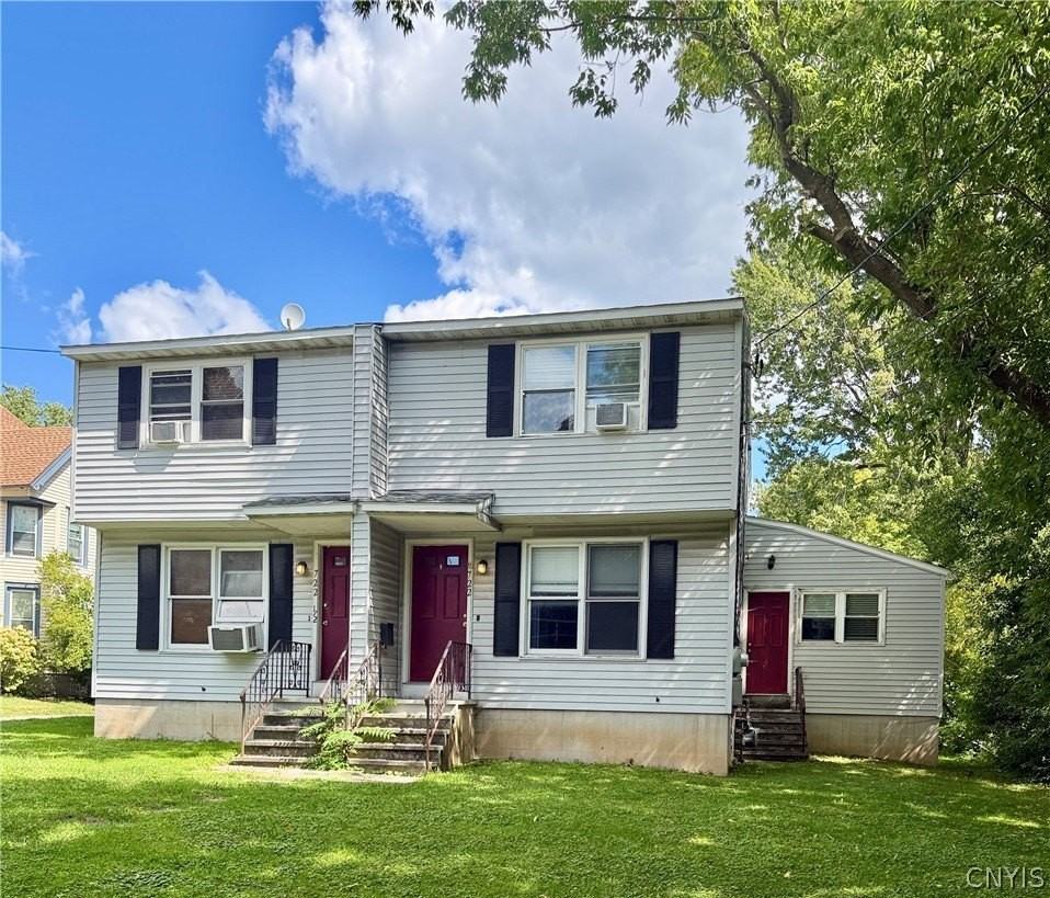 722 Oswego St - Photo 2 of 8