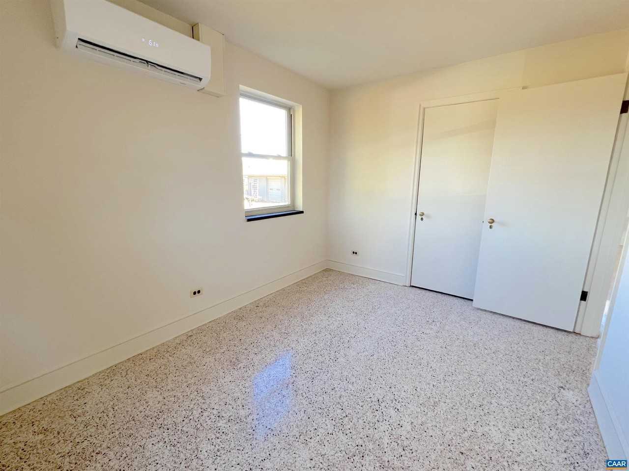 2617 Bonny View Ln - Photo 4 of 33