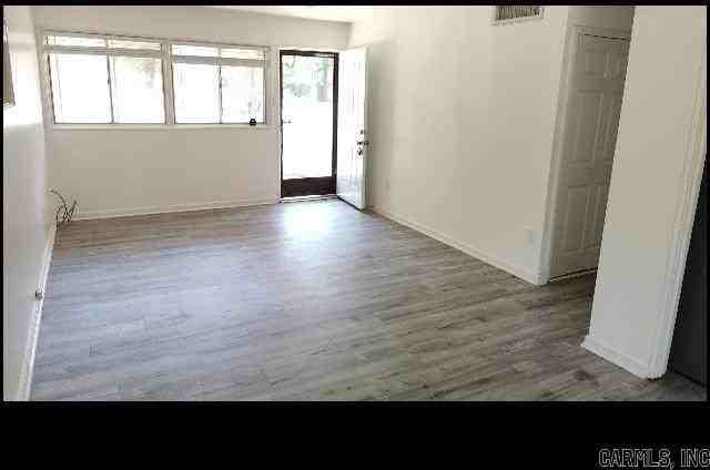 7 N Meadowcliff Cir - Photo 3 of 21