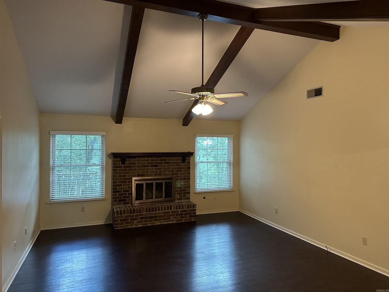 13009 Morrison Rd - Photo 2 of 15