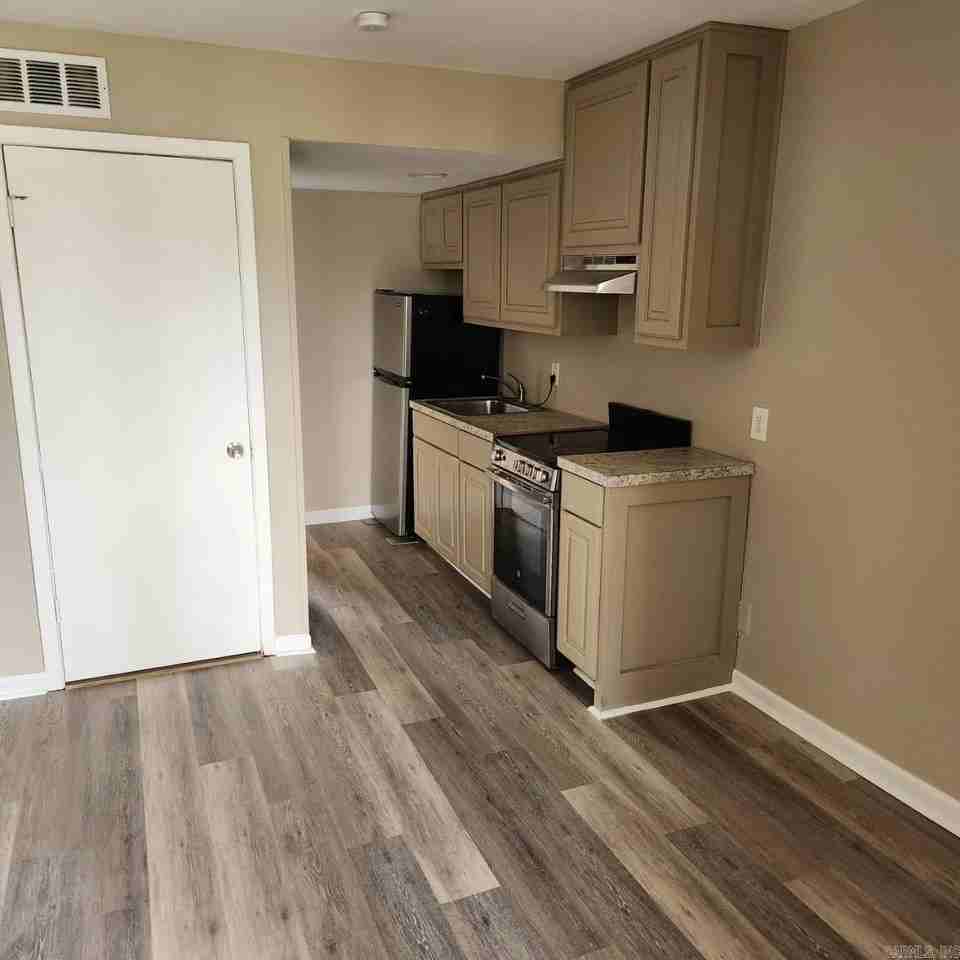 14707 Kanis Rd #3 - Photo 3 of 6