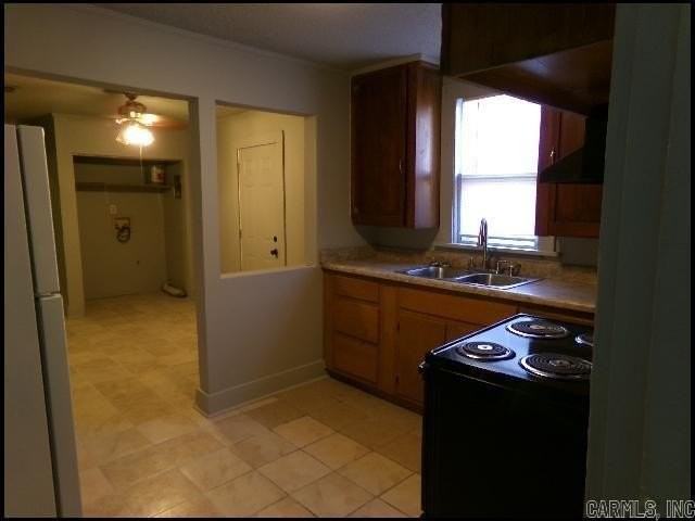 1909 Parker St - Photo 6 of 21
