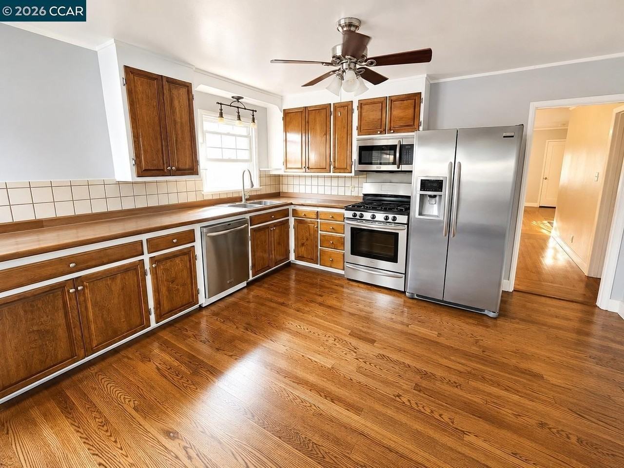 916 Veale Ave - Photo 3 of 8