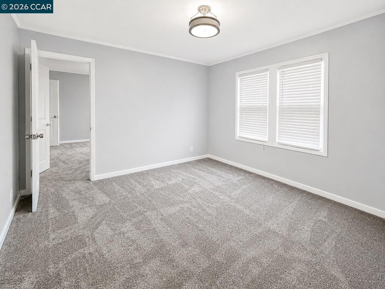 916 Veale Ave - Photo 4 of 8