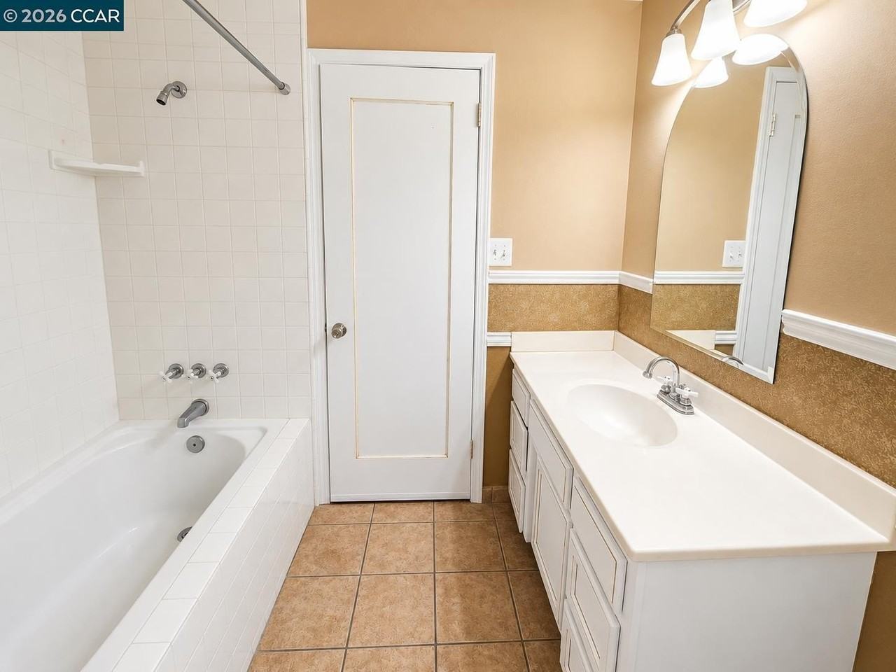 916 Veale Ave - Photo 5 of 8