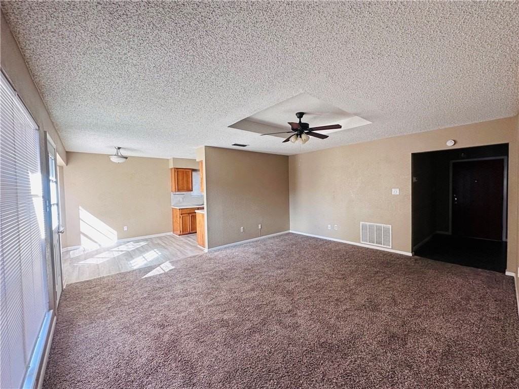 862 Siskin Cir - Photo 3 of 17