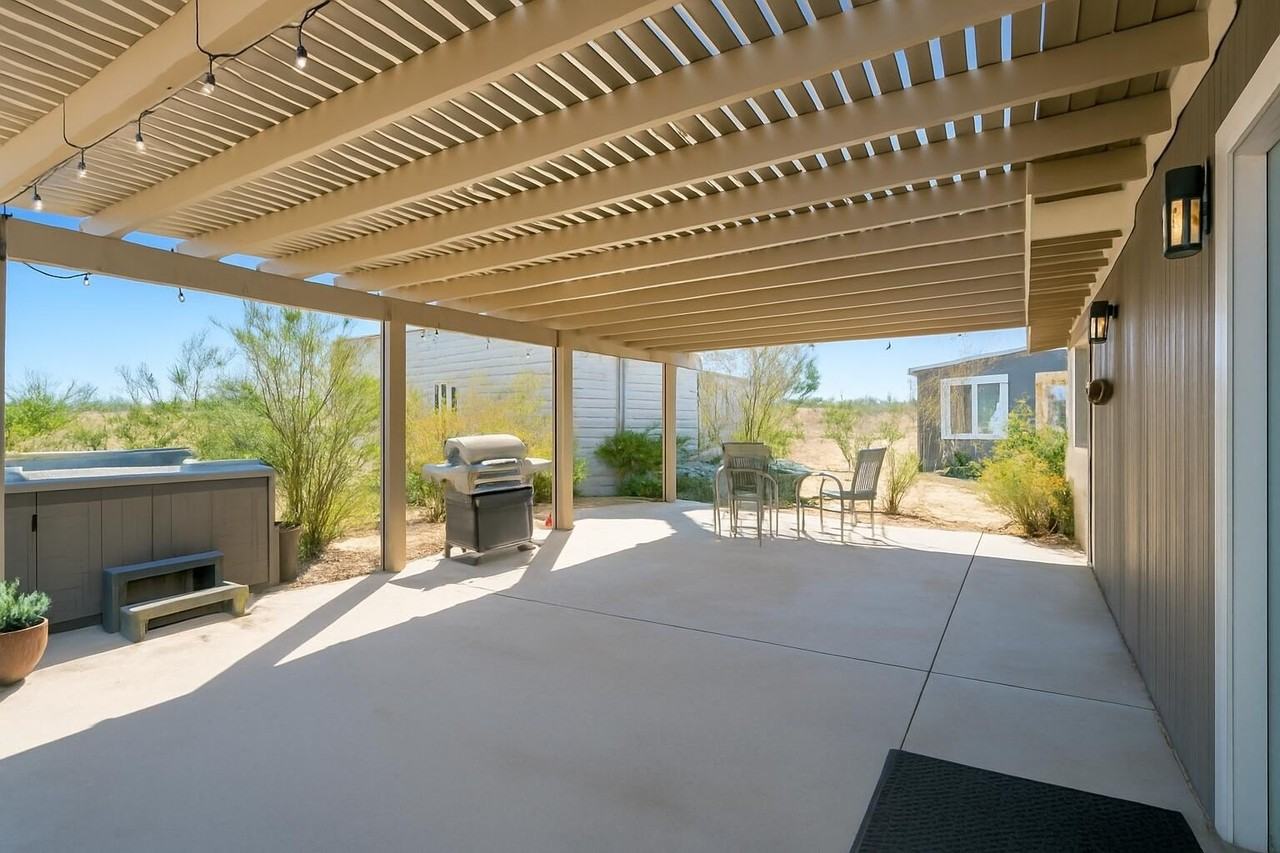 2467 Sand Dr - Photo 6 of 38
