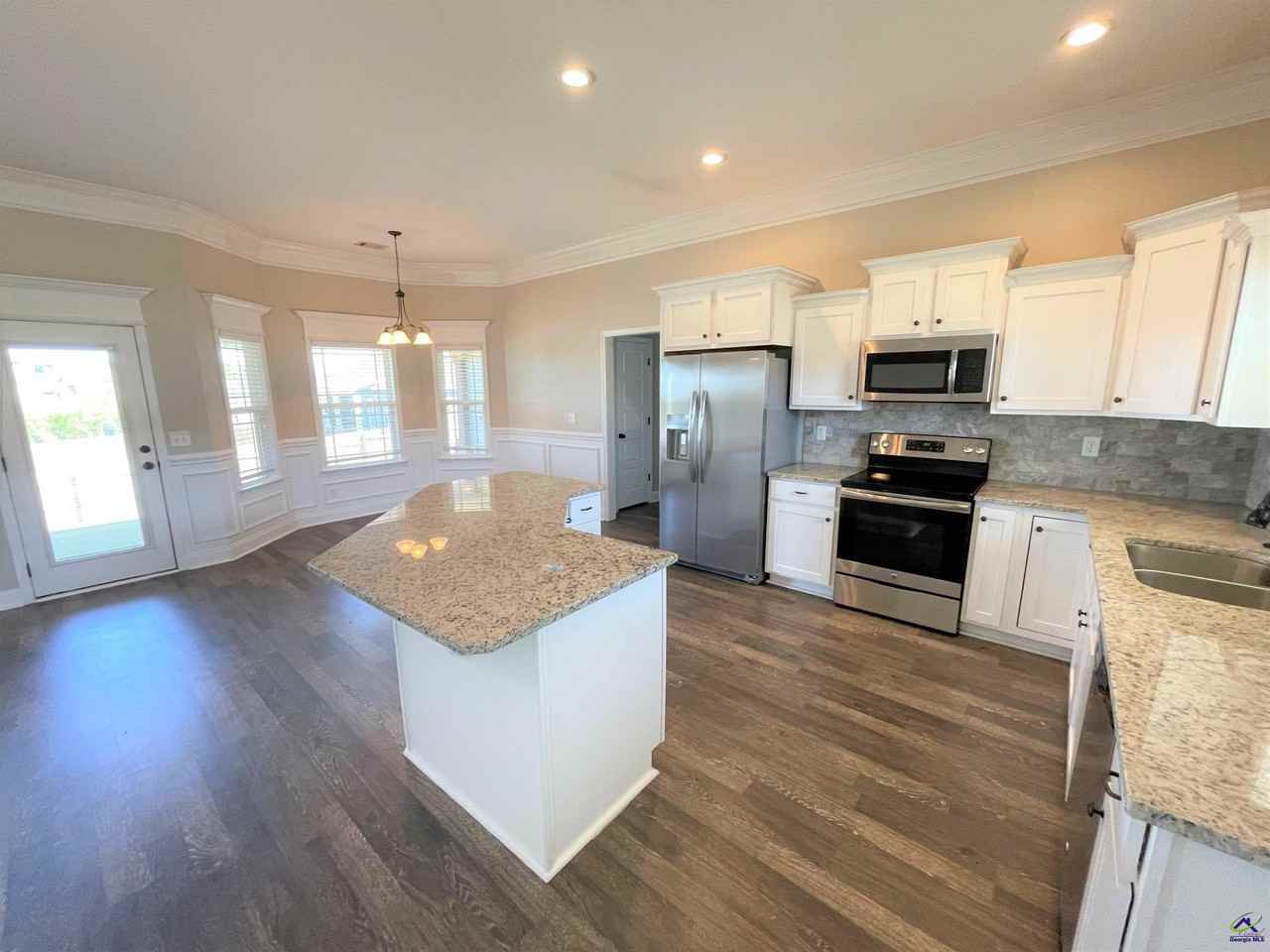 102 Exeter Way - Photo 5 of 19