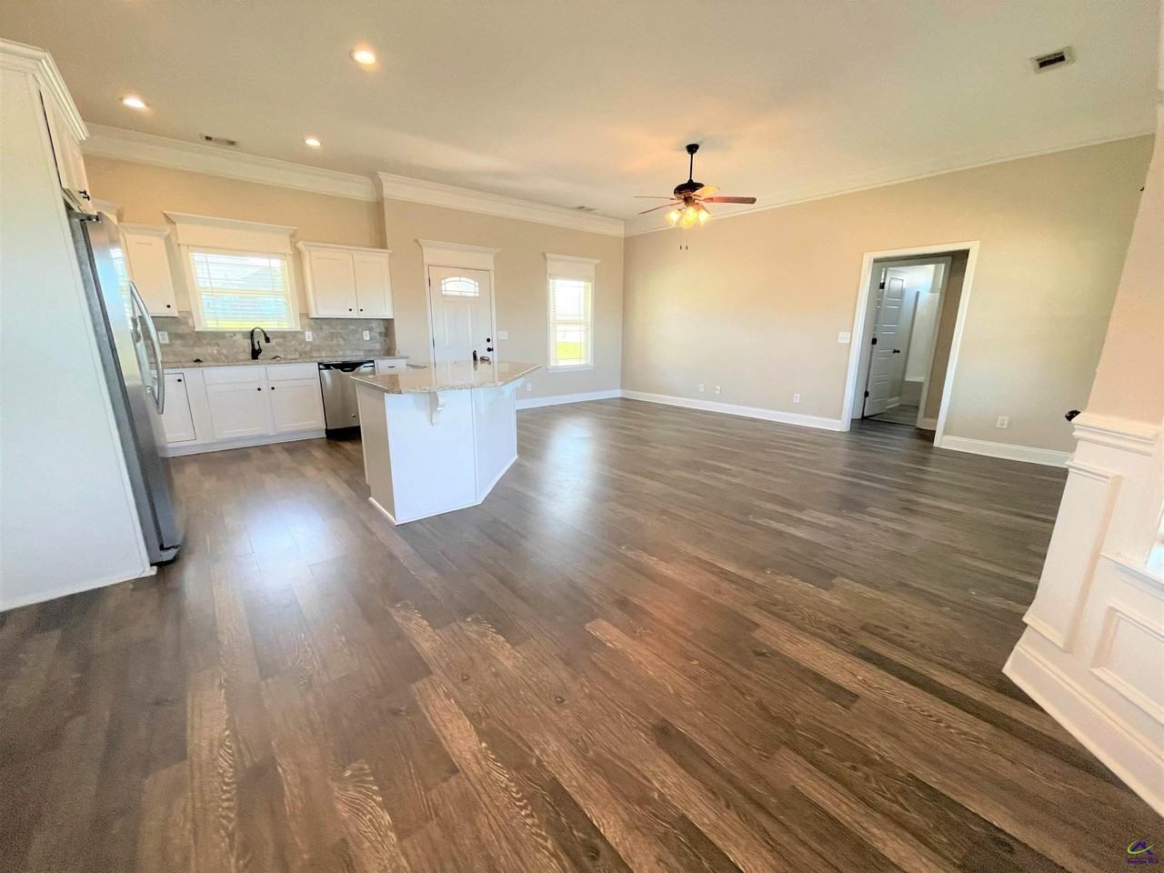 102 Exeter Way - Photo 6 of 19